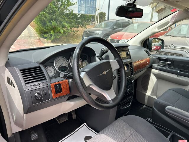 CHRYSLER GRAND VOYAGER LX 2.8 CRDI AUTO SPANISH LHD IN SPAIN 116000 MILES 2008